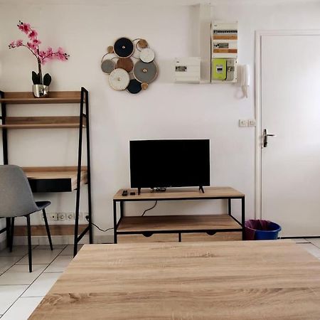 Appartement Style Industriel Au Centre De Douai Kültér fotó